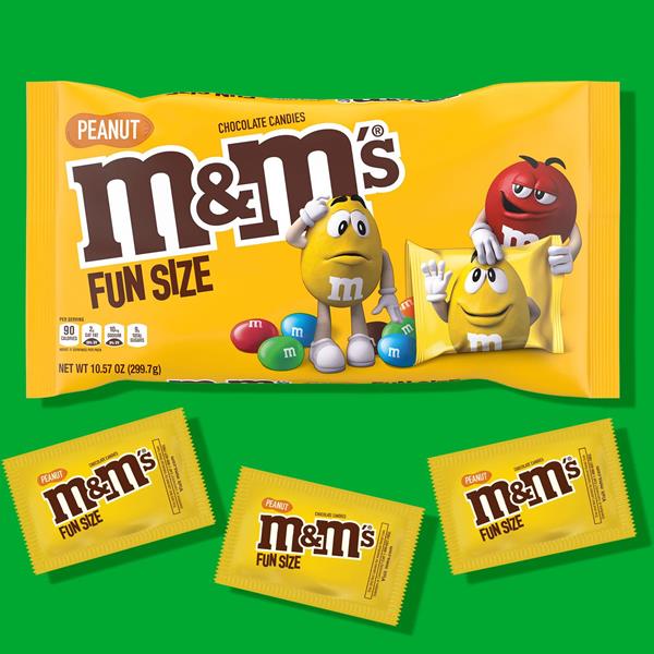 M&M'S Peanut Chocolate Candy Fun Size Bag 10.57 Ounce (Pack of 24)